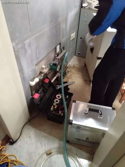 今天組團(tuán)去小區(qū)清洗地暖,沒(méi)想到會(huì)遇到這種事情