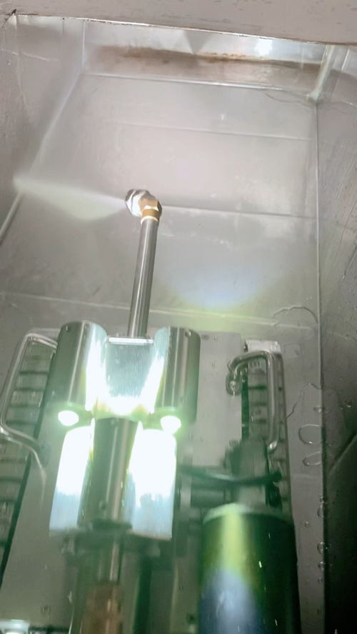 油煙管道清洗機(jī)器人,360度旋轉(zhuǎn)自動(dòng)清洗