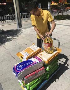 蘇寧小店818半價日銷售觀察 野里河大米銷量奪冠，成人用品表現亮眼